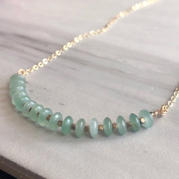 Green Jade 14K Gold Necklace - Picture 4 of 5
